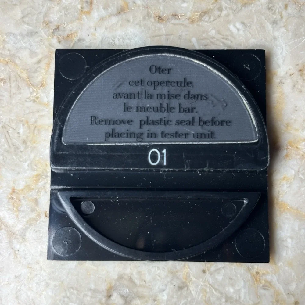 GIORGIO ARMANI Eyes to Kill SHADE 01 Solo Eye‎ Shadow NEW 1.5 G